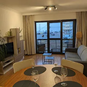 https://vista-linda-leuk-appartement-vlak-bij-zeedijk-en-strand.ostend-hotel.net